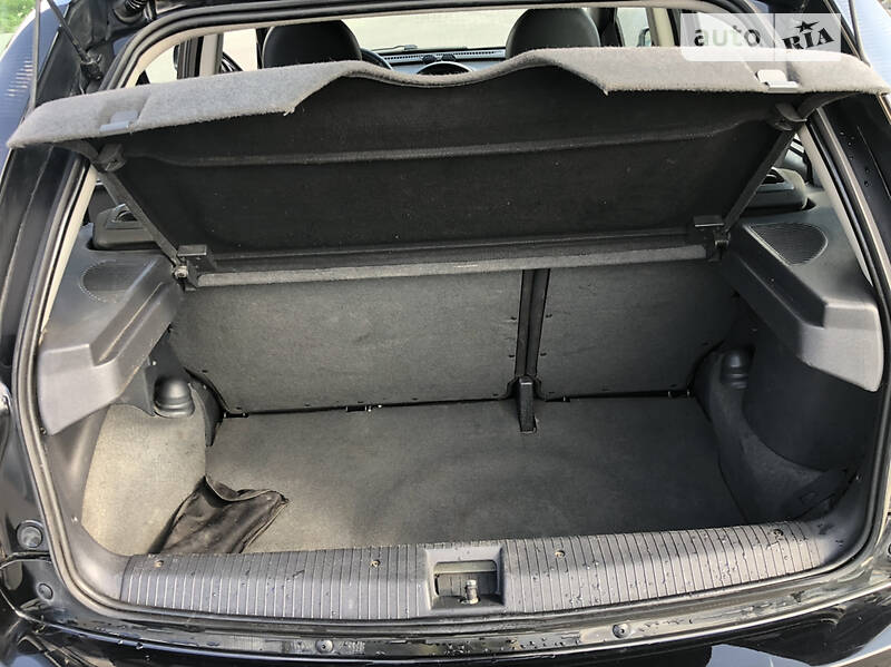 Хетчбек Opel Corsa 2006 в Коломиї