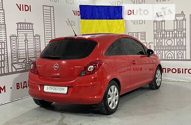 Хэтчбек Opel Corsa 2012 в Киеве