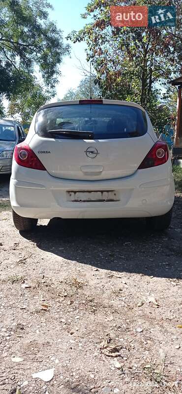 Хэтчбек Opel Corsa 2011 в Белгороде-Днестровском