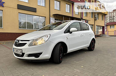 Хэтчбек Opel Corsa 2010 в Луцке