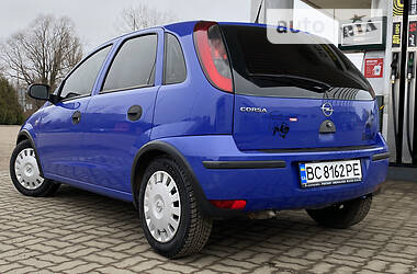 Хэтчбек Opel Corsa 2006 в Дрогобыче