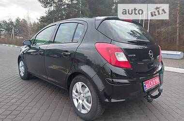 Хетчбек Opel Corsa 2009 в Бродах