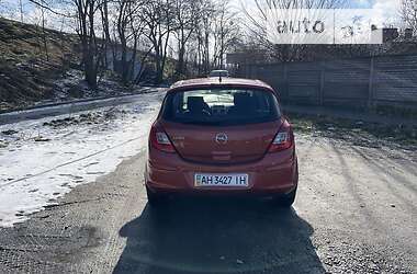 Хэтчбек Opel Corsa 2013 в Киеве