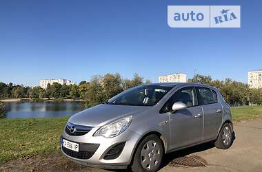 Хэтчбек Opel Corsa 2013 в Киеве