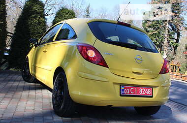 Хэтчбек Opel Corsa 2008 в Трускавце