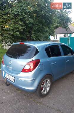 Хэтчбек Opel Corsa 2009 в Валках