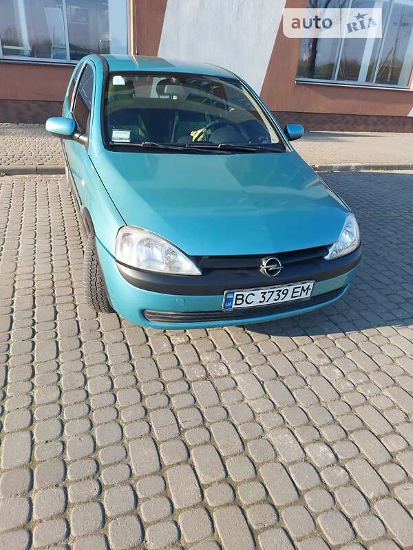 Хэтчбек Opel Corsa 2003 в Львове