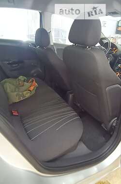 Хэтчбек Opel Corsa 2010 в Ивано-Франковске