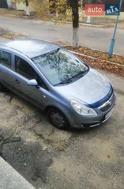 Хэтчбек Opel Corsa 2007 в 