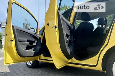 Хэтчбек Opel Corsa 2013 в 