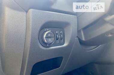 Хэтчбек Opel Corsa 2013 в 