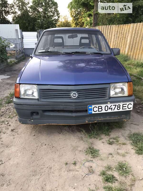 Хэтчбек Opel Corsa 1988 в Прилуках