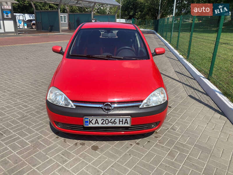 Хетчбек Opel Corsa 2001 в Києві