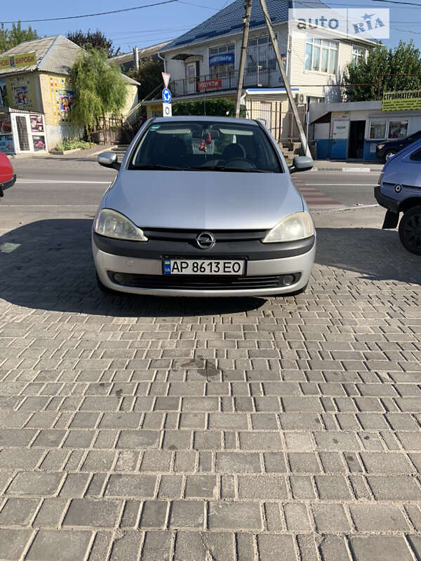 Хэтчбек Opel Corsa 2001 в Запорожье