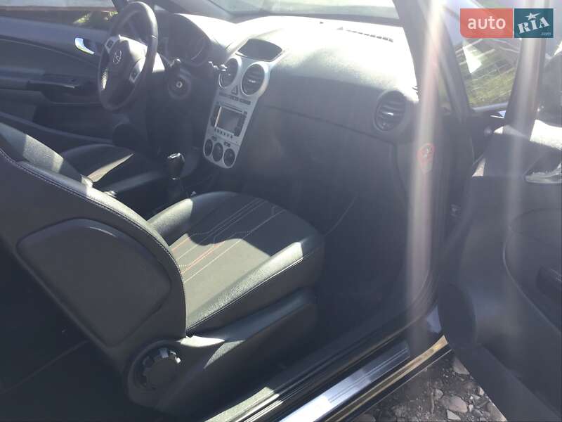 Хэтчбек Opel Corsa 2012 в Верховине фото 8 Хэтчбек Opel Corsa 2012 в Верховине