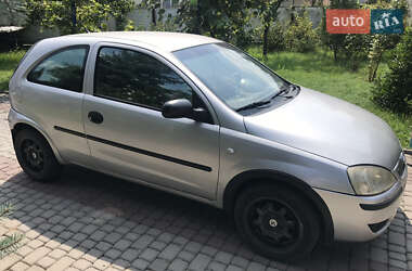 Хэтчбек Opel Corsa 2001 в Сваляве