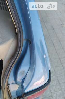 Хэтчбек Opel Corsa 1991 в 