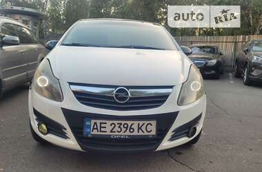 Хэтчбек Opel Corsa 2007 в Киеве