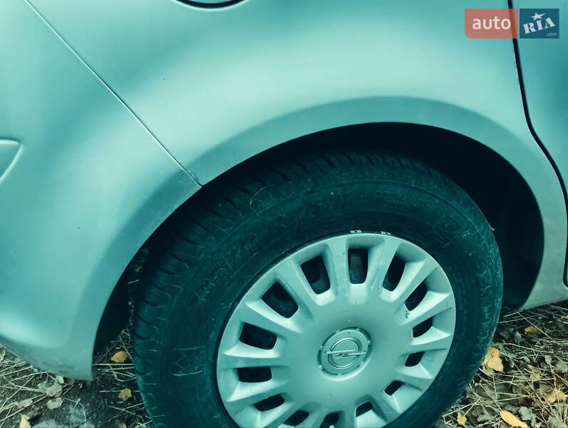 Хетчбек Opel Corsa 2009 в Коростені