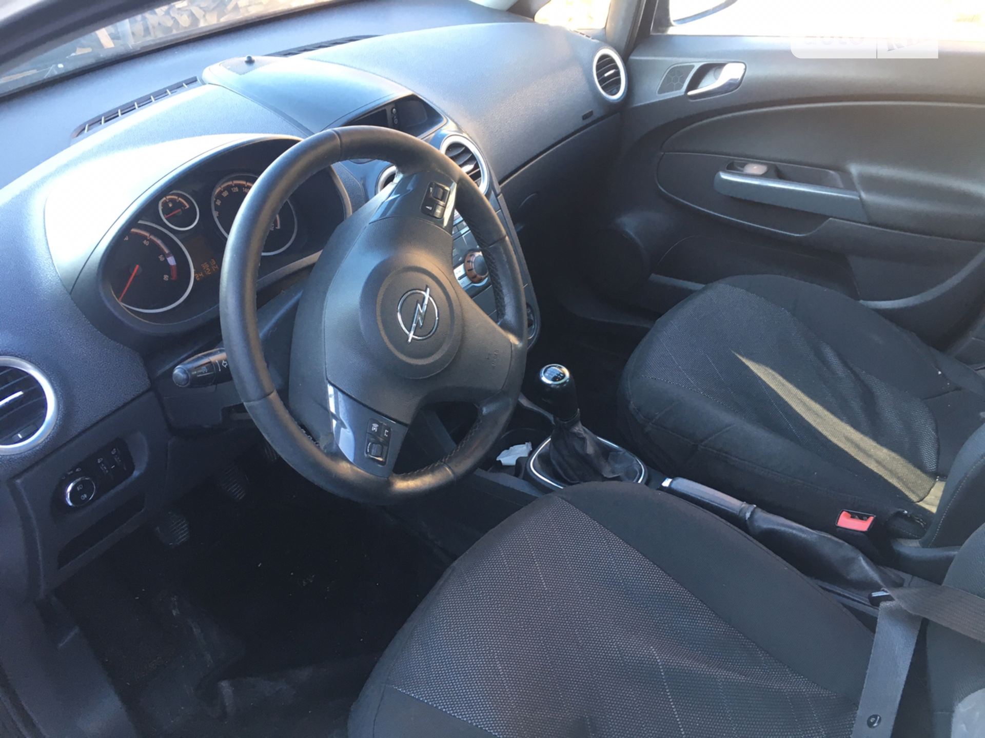 2011 Opel Corsa - мініатюра 3