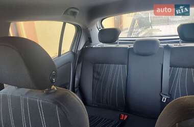 Хэтчбек Opel Corsa 2007 в 