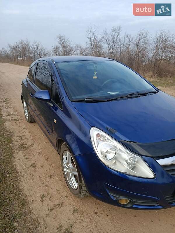 Хетчбек Opel Corsa 2007 в Миколаєві