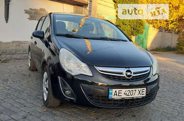 Хетчбек Opel Corsa 2012 в Дніпрі