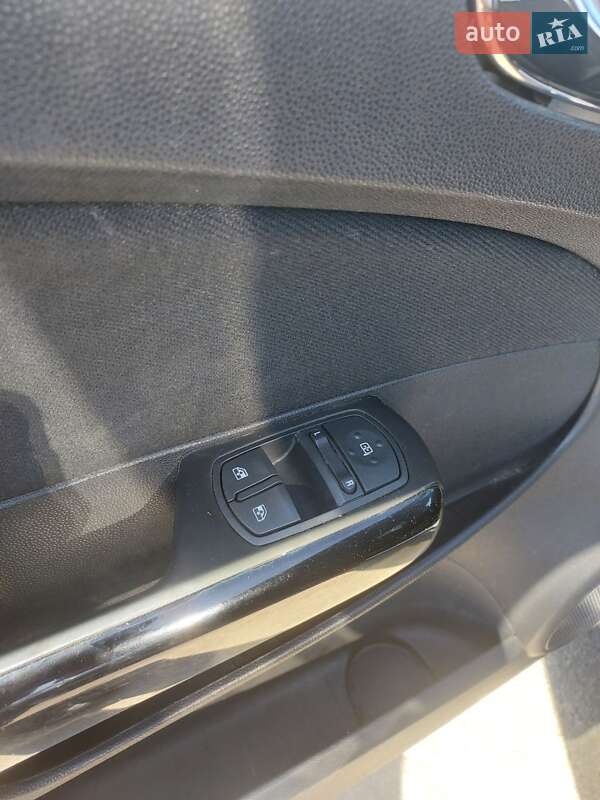 Хэтчбек Opel Corsa 2010 в Запорожье