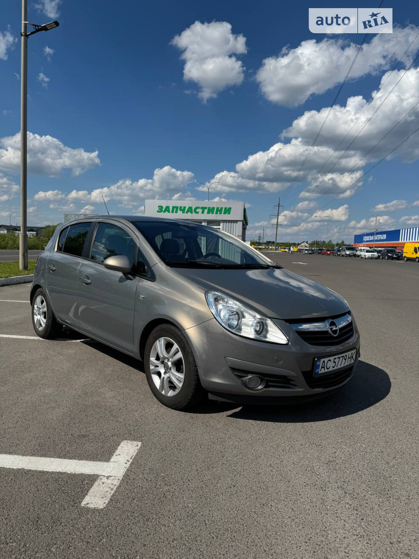 2010 Opel Corsa - мініатюра 2