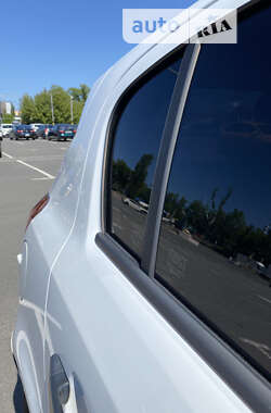 Хетчбек Opel Corsa 2014 в 
