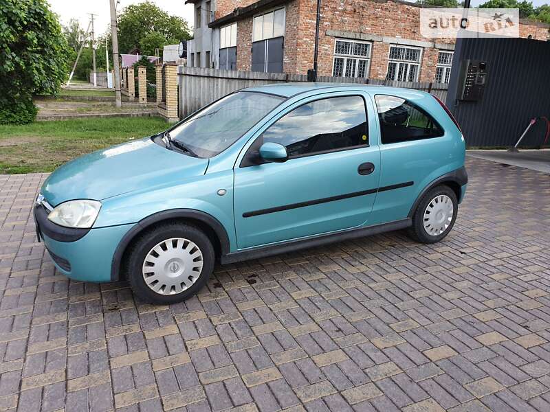 Хэтчбек Opel Corsa 2002 в Полтаве