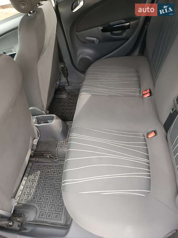 Хэтчбек Opel Corsa 2008 в Вознесенске