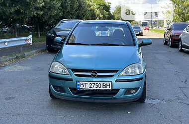 Хэтчбек Opel Corsa 2004 в Киеве