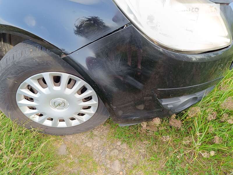Хетчбек Opel Corsa 2009 в Калуші