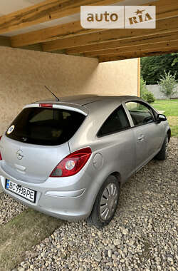 Хэтчбек Opel Corsa 2009 в Журавном