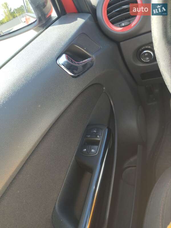 Хэтчбек Opel Corsa 2012 в Тернополе
