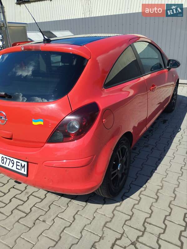 Хэтчбек Opel Corsa 2012 в Тернополе