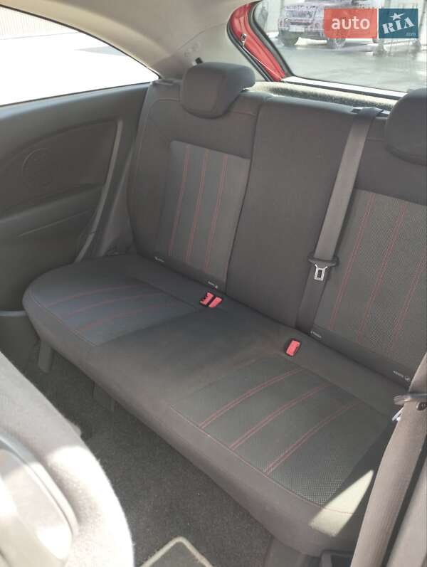 Хэтчбек Opel Corsa 2012 в Тернополе