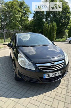 Хэтчбек Opel Corsa 2008 в 