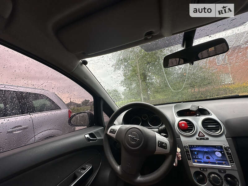 Хэтчбек Opel Corsa 2008 в Прилуках