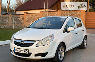 Хэтчбек Opel Corsa 2009 в Кропивницком