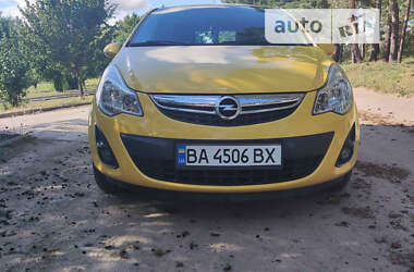 Хэтчбек Opel Corsa 2012 в Кропивницком