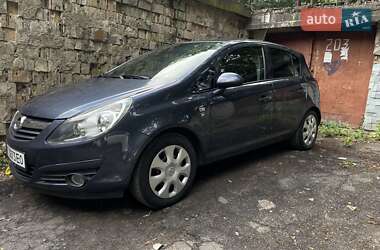 Хэтчбек Opel Corsa 2010 в Киеве