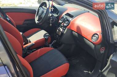 Хэтчбек Opel Corsa 2008 в 