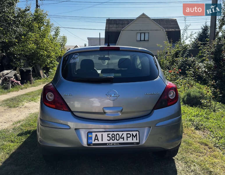 Хэтчбек Opel Corsa 2007 в Крюковщине