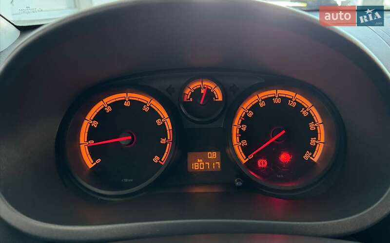 Хетчбек Opel Corsa 2012 в Шептицькому
