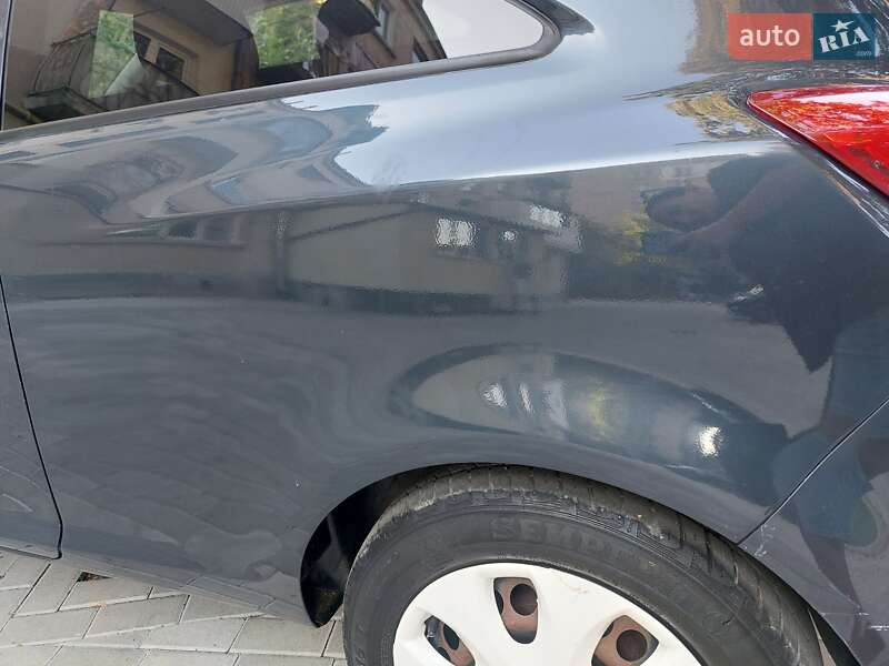 Хэтчбек Opel Corsa 2010 в Львове