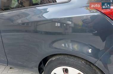 Хэтчбек Opel Corsa 2010 в 