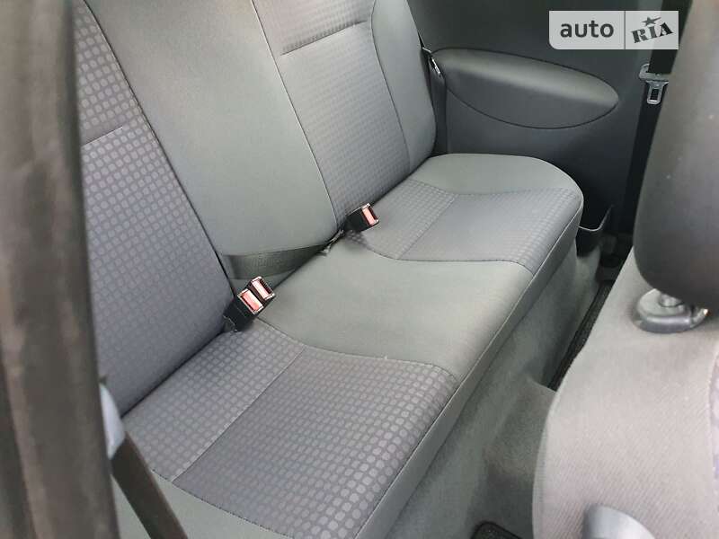 Хэтчбек Opel Corsa 2002 в Полтаве