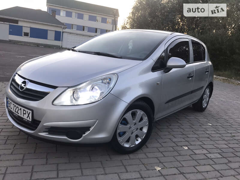 Хэтчбек Opel Corsa 2007 в Львове